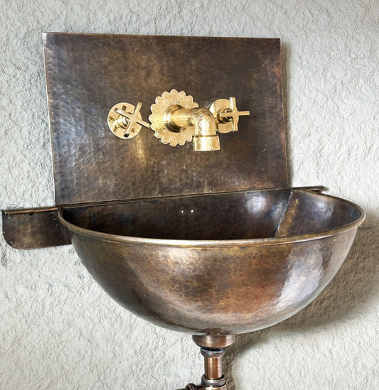 Patina Brass Wall Mount Bathroom Sink , Hammered Brass Wall Hung Basin